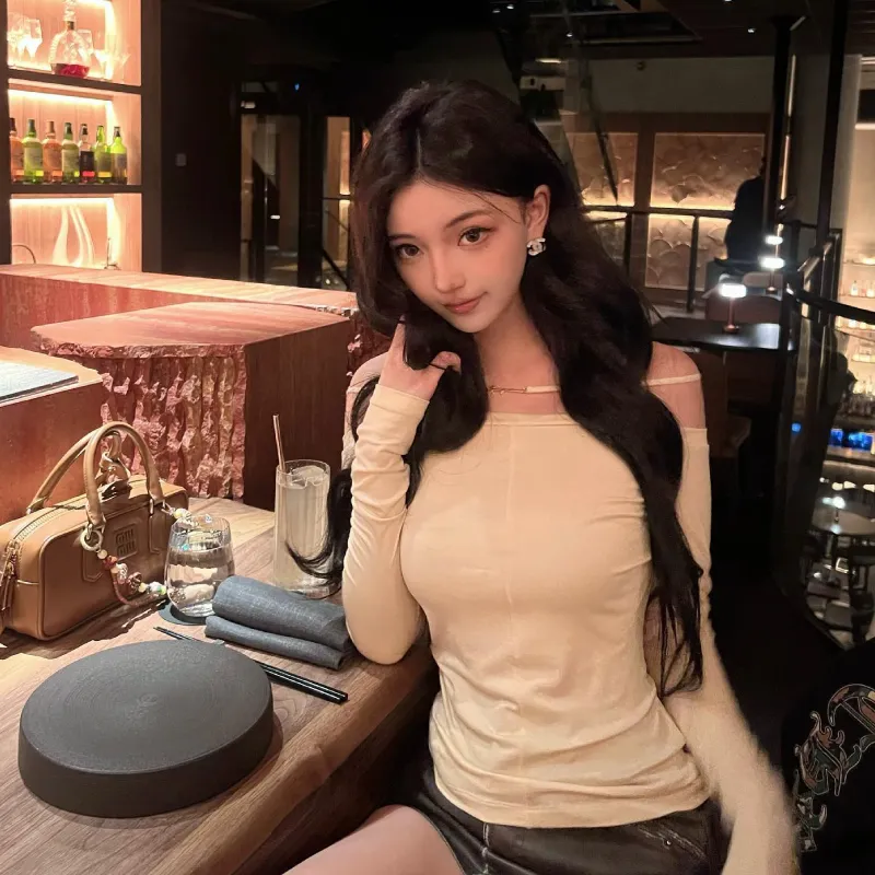 性感小娇娃